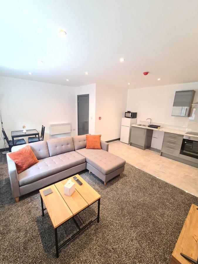 Homestay By Bic Oates 8 Dewsbury Eksteriør bilde